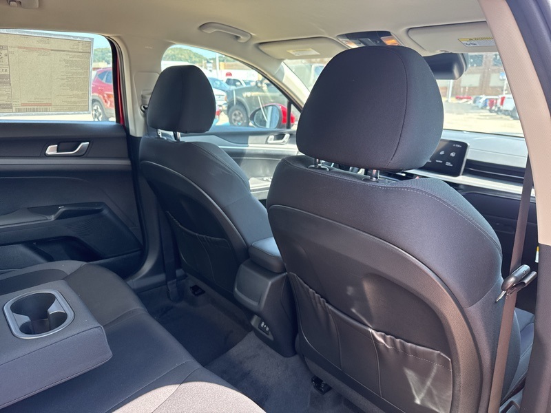2025 Kia K5 LXS photo 12
