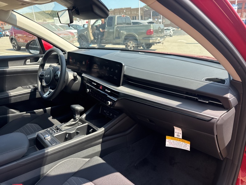 2025 Kia K5 LXS photo 14