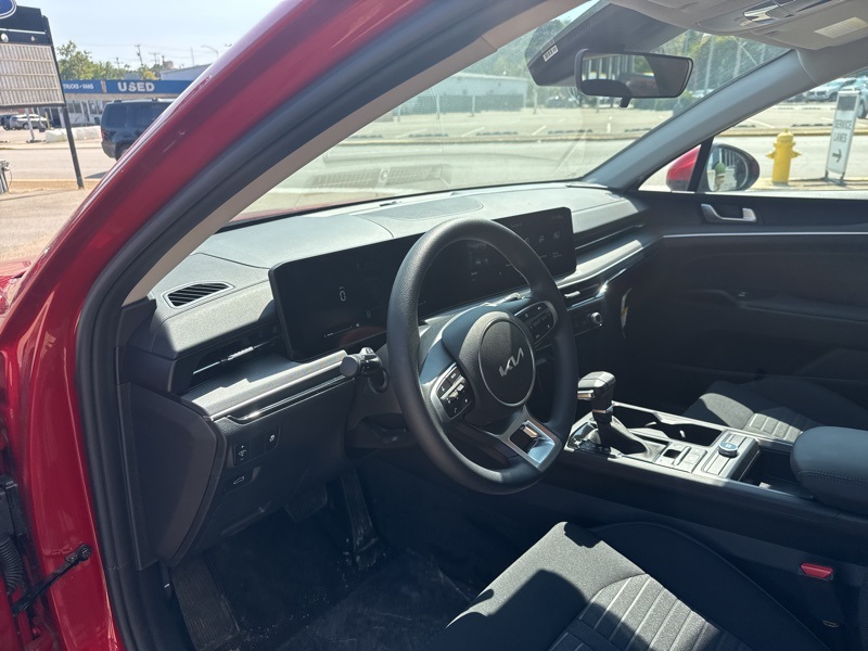 2025 Kia K5 LXS photo 20