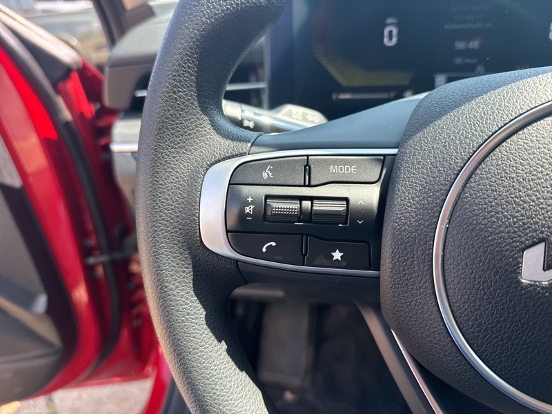 2025 Kia K5 LXS photo 23