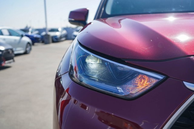 used 2021 Toyota Highlander car, priced at $23,988