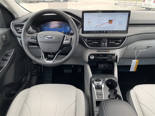 2025 Star White Metallic Tri-Coat Ford Escape Base FWD SUV