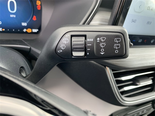 2025 Star White Metallic Tri-Coat Ford Escape Base FWD SUV