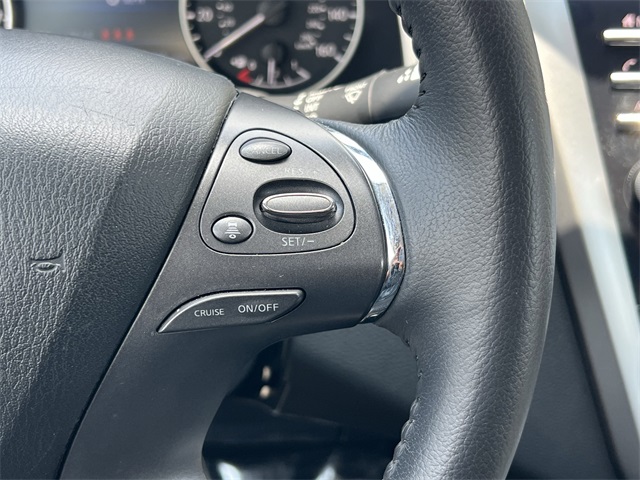 2023 Pearl White Tricoat Nissan Murano SV FWD SUV