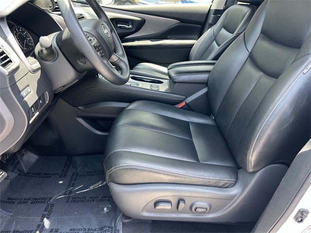 2023 Pearl White Tricoat Nissan Murano SV FWD SUV
