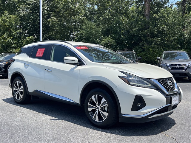 2023 Pearl White Tricoat Nissan Murano SV FWD SUV
