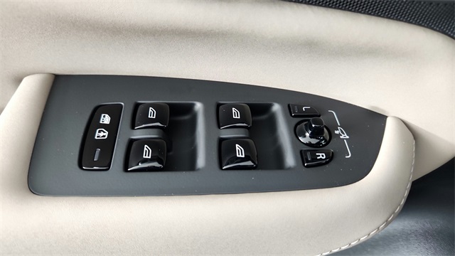 new 2026 Volvo XC90 Plug-In Hybrid car, priced at $81,875