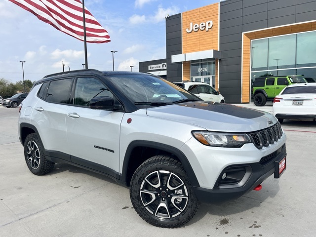 2026 Jeep Compass Trailhawk's photo