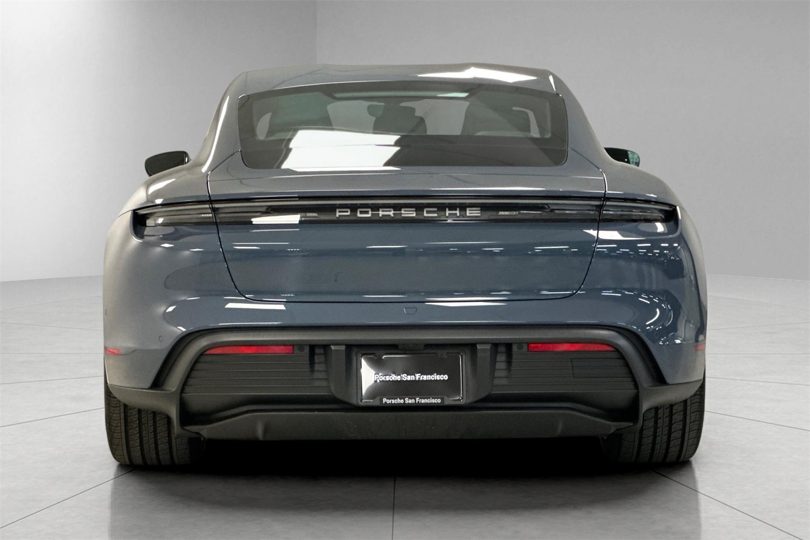 2025 Porsche Taycan 4 photo 7