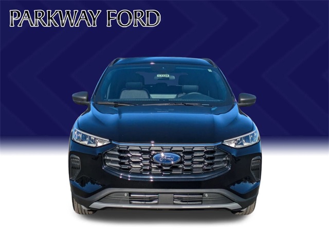 2025 Ford Escape ST-Line photo 2