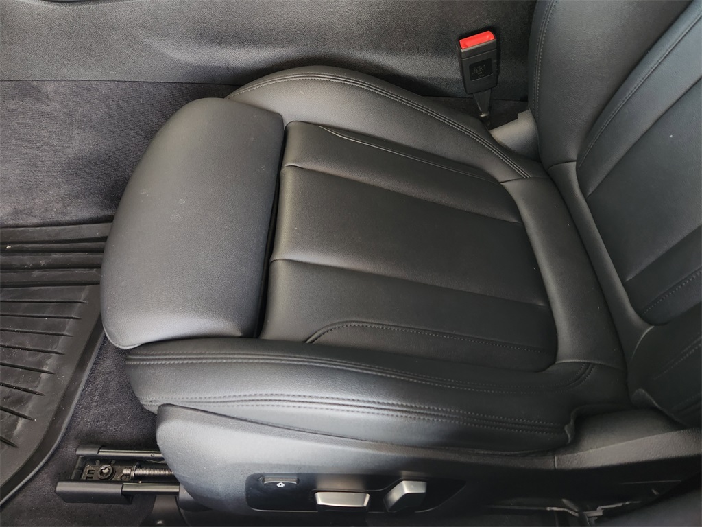 2020 Bmw 330i Sedan photo 21