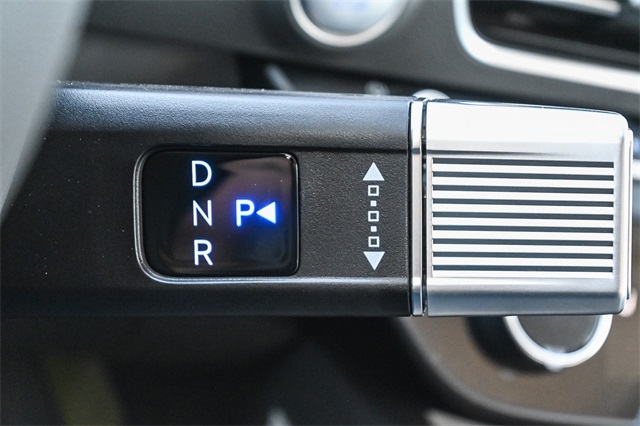 Sonata Hybrid SEL