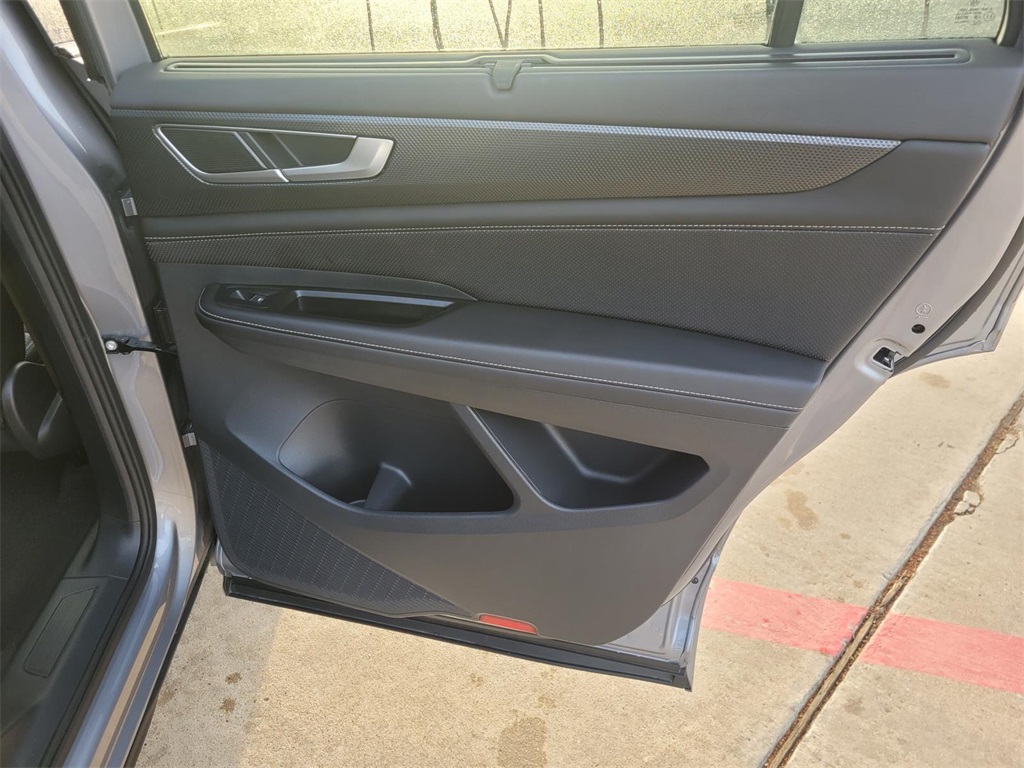 used 2025 Volkswagen Atlas Cross Sport car, priced at $44,500