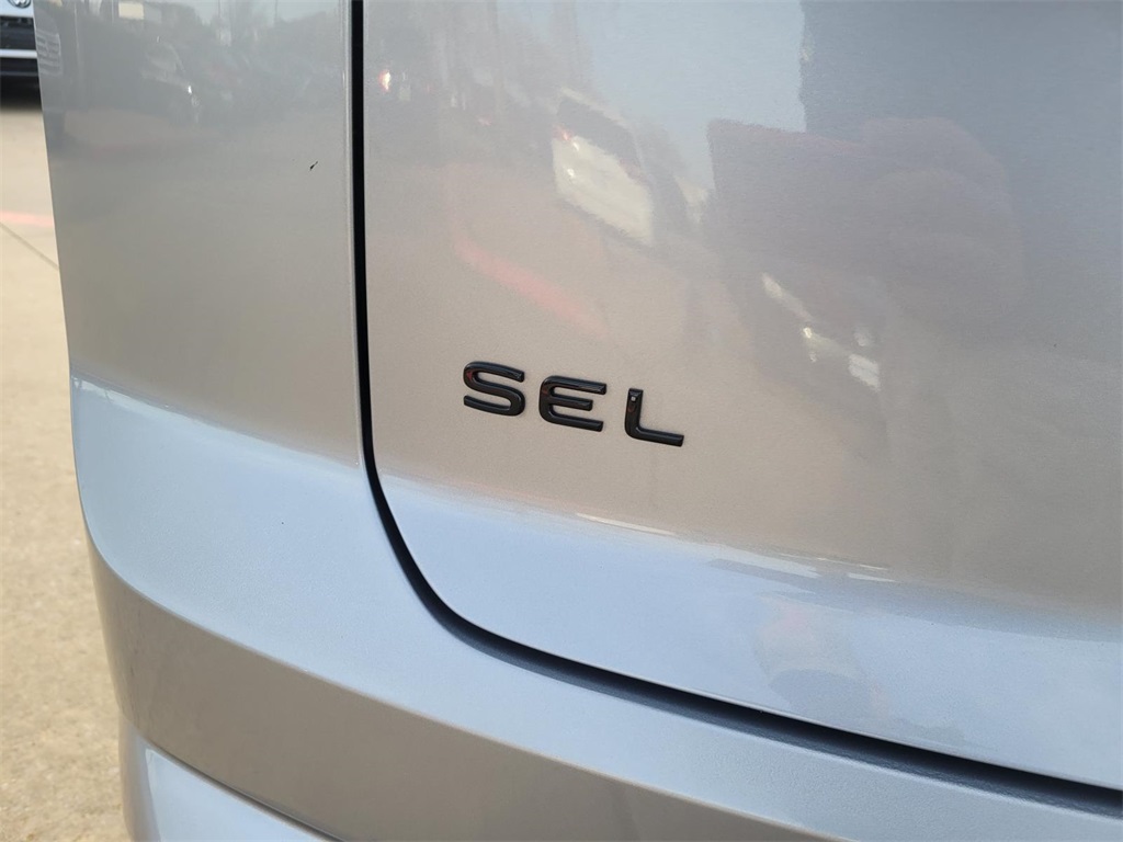 used 2025 Volkswagen Atlas Cross Sport car, priced at $44,500