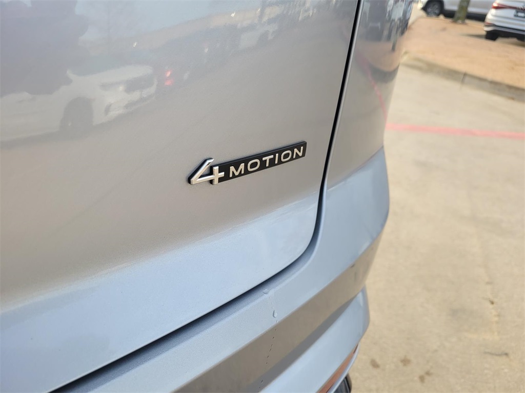 used 2025 Volkswagen Atlas Cross Sport car, priced at $44,500