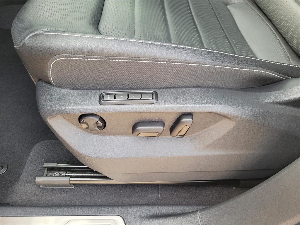 used 2025 Volkswagen Atlas Cross Sport car, priced at $44,500