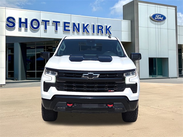 2023 Chevrolet Silverado 1500 LT Trail Boss photo 2