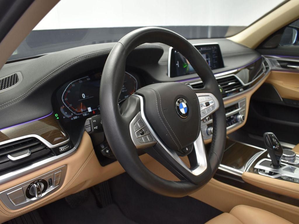 2022 Black Sapphire Metallic BMW 7 Series 750i xDrive AWD Sedan