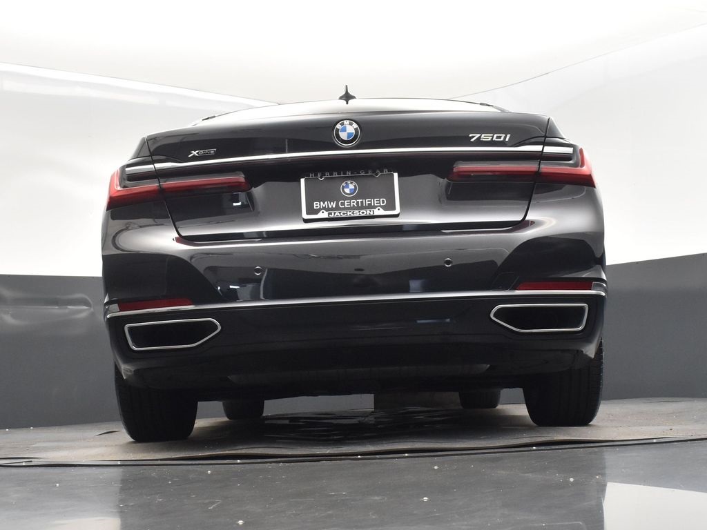 2022 Black Sapphire Metallic BMW 7 Series 750i xDrive AWD Sedan