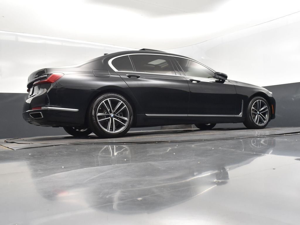 2022 Black Sapphire Metallic BMW 7 Series 750i xDrive AWD Sedan
