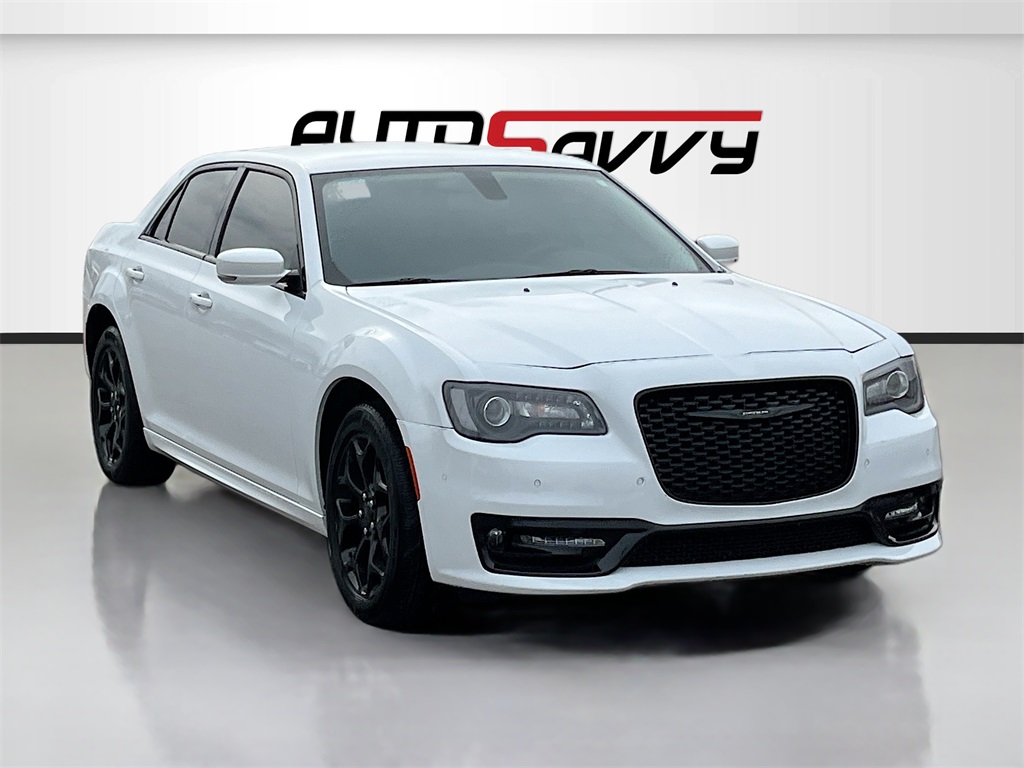 2023 Chrysler 300 Touring L