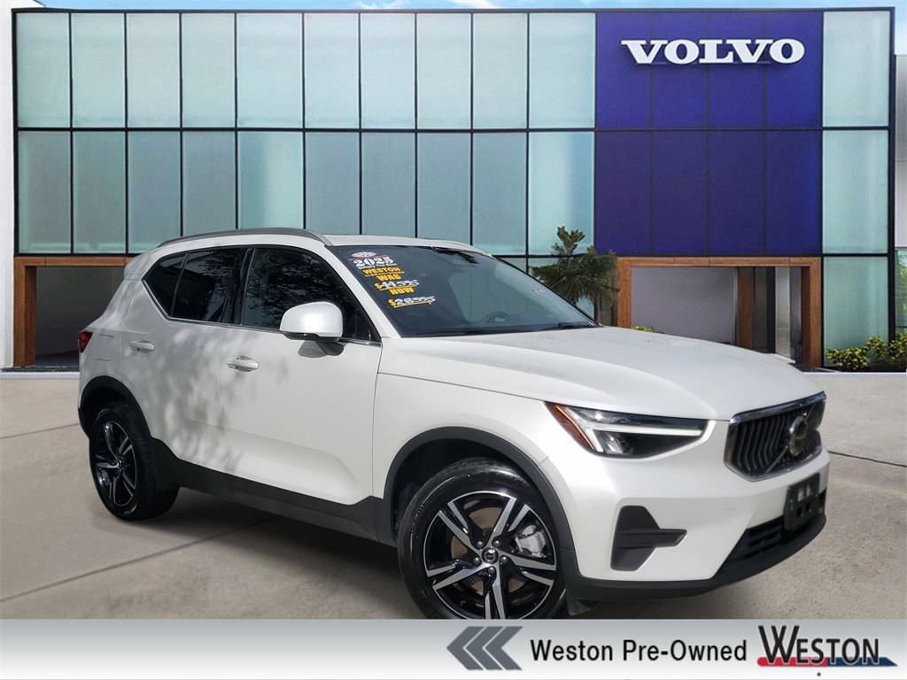 used 2025 Volvo XC40 car, priced at $27,995