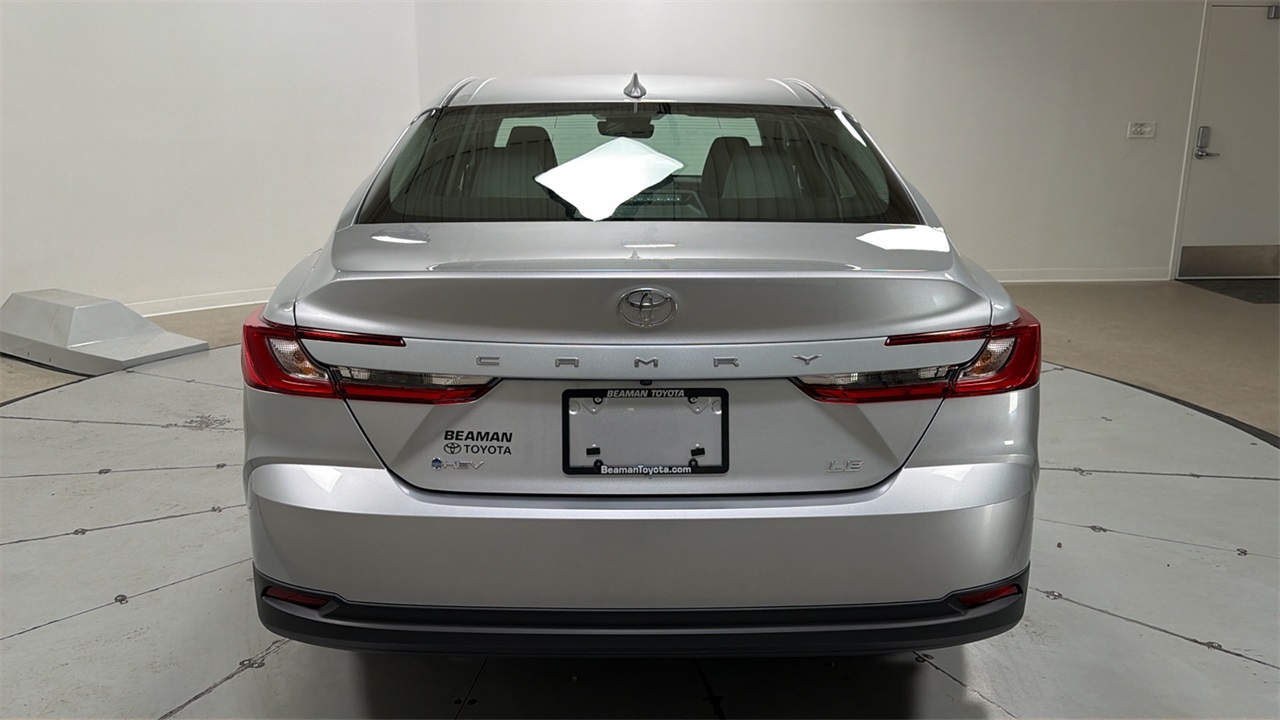 2026 Toyota Camry LE photo 4