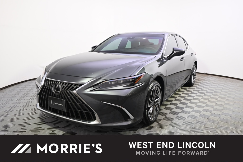 2025 Lexus ES Base's photo