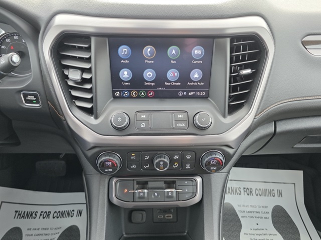 2021 GMC Acadia AT4