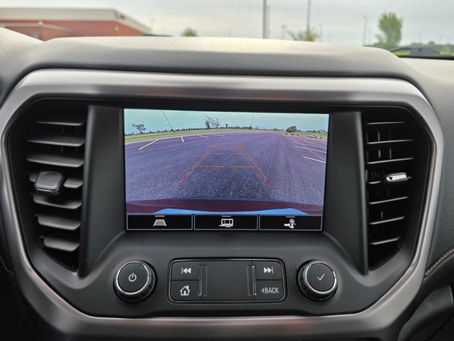 2021 GMC Acadia AT4