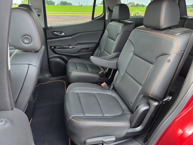 2021 GMC Acadia AT4