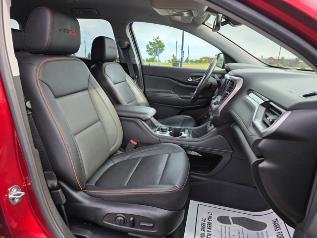 2021 GMC Acadia AT4