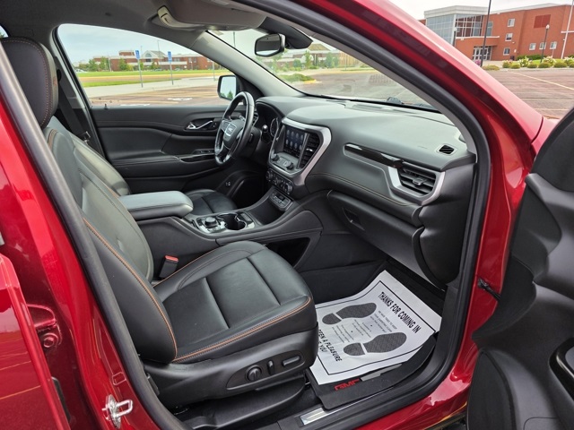 2021 GMC Acadia AT4