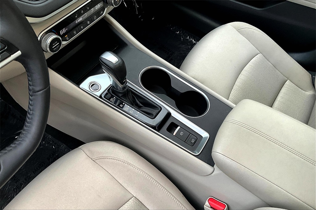 2019 Nissan Altima 2.5 SV photo 18