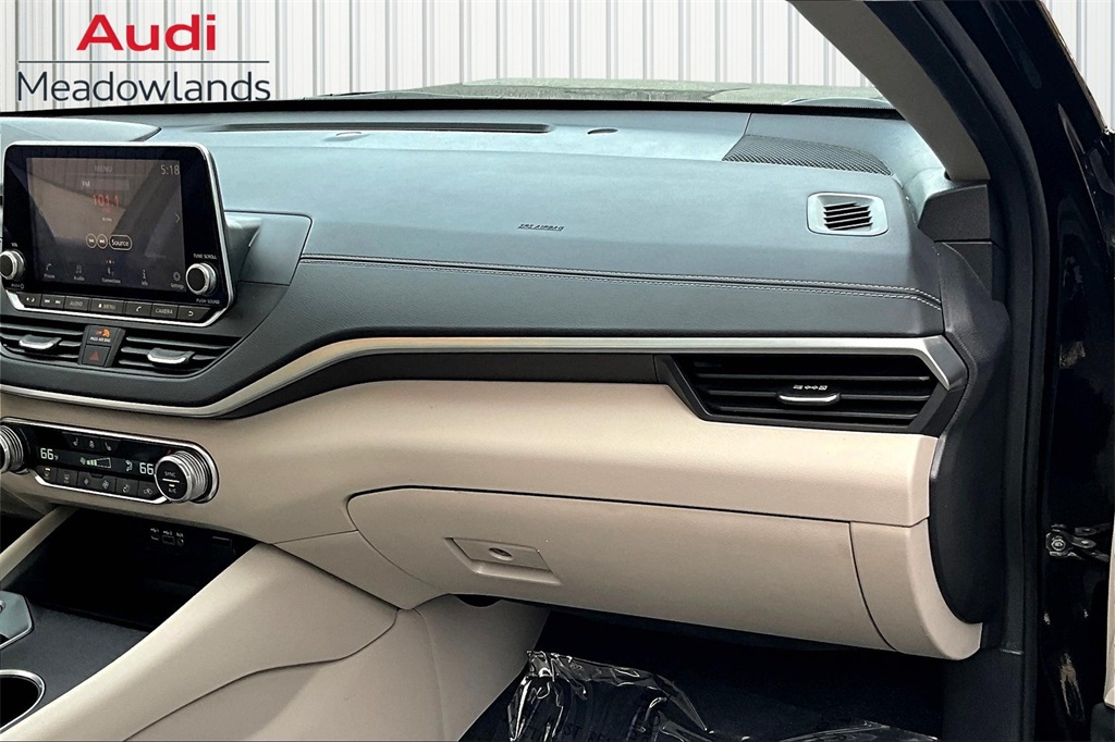 2019 Nissan Altima 2.5 SV photo 24