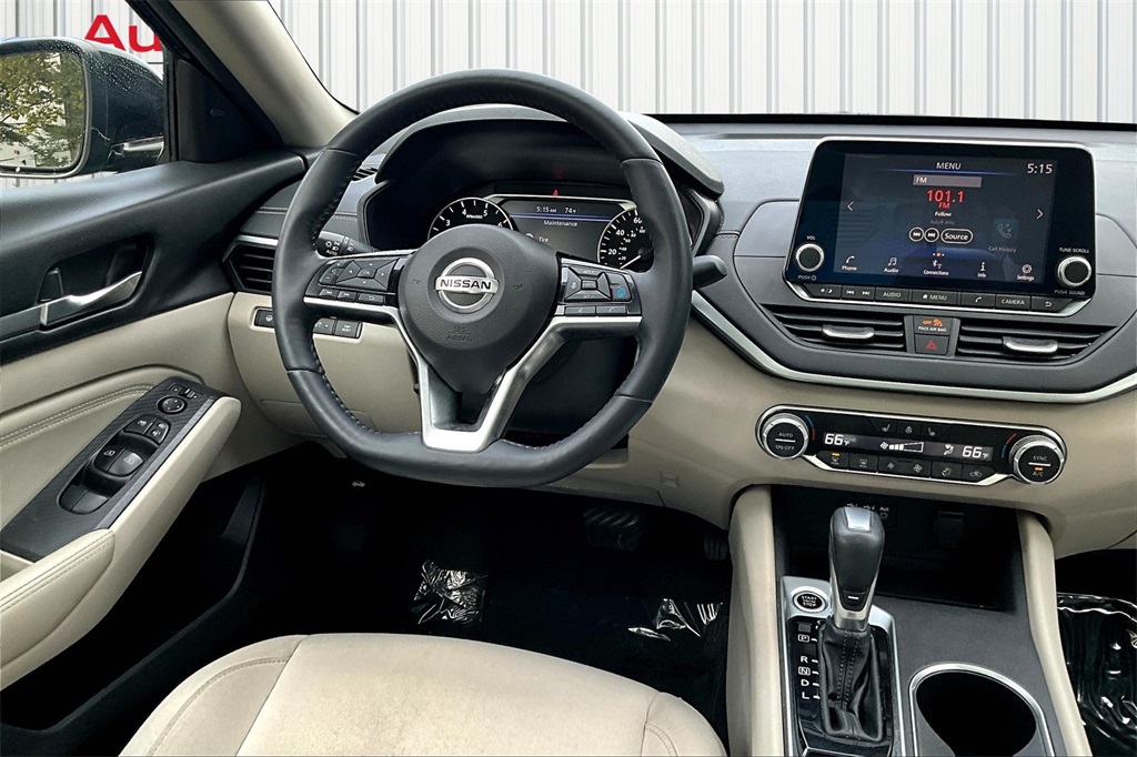 2019 Nissan Altima 2.5 SV photo 8