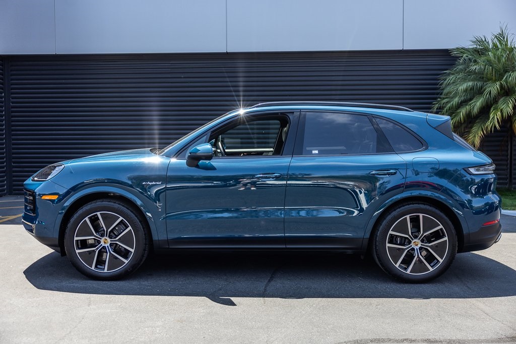 2024 Porsche Cayenne E-Hybrid