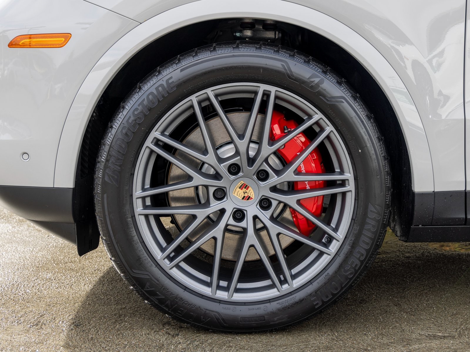 2026 Porsche Cayenne S Coupe photo 10