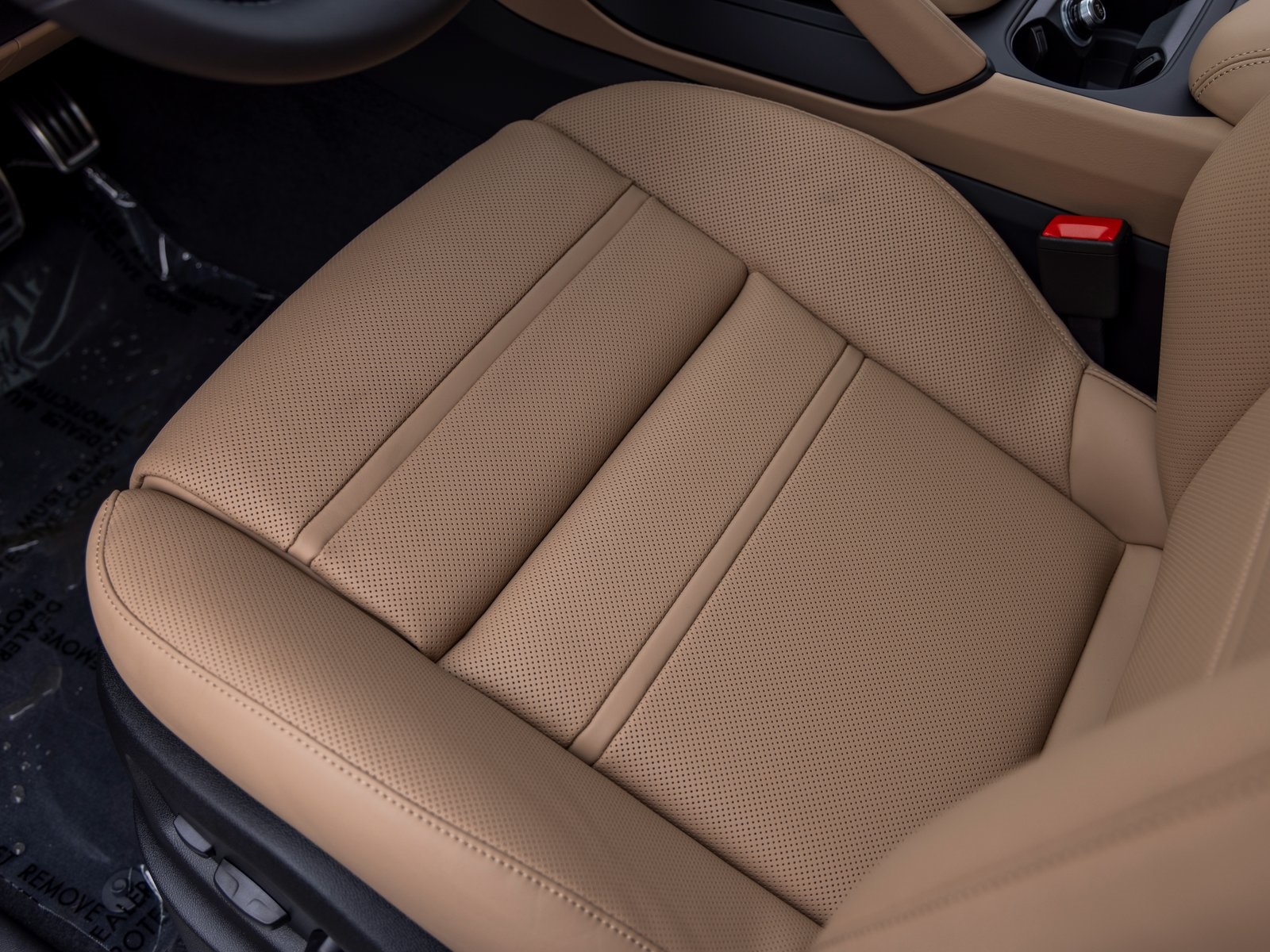 2026 Porsche Cayenne S Coupe photo 19
