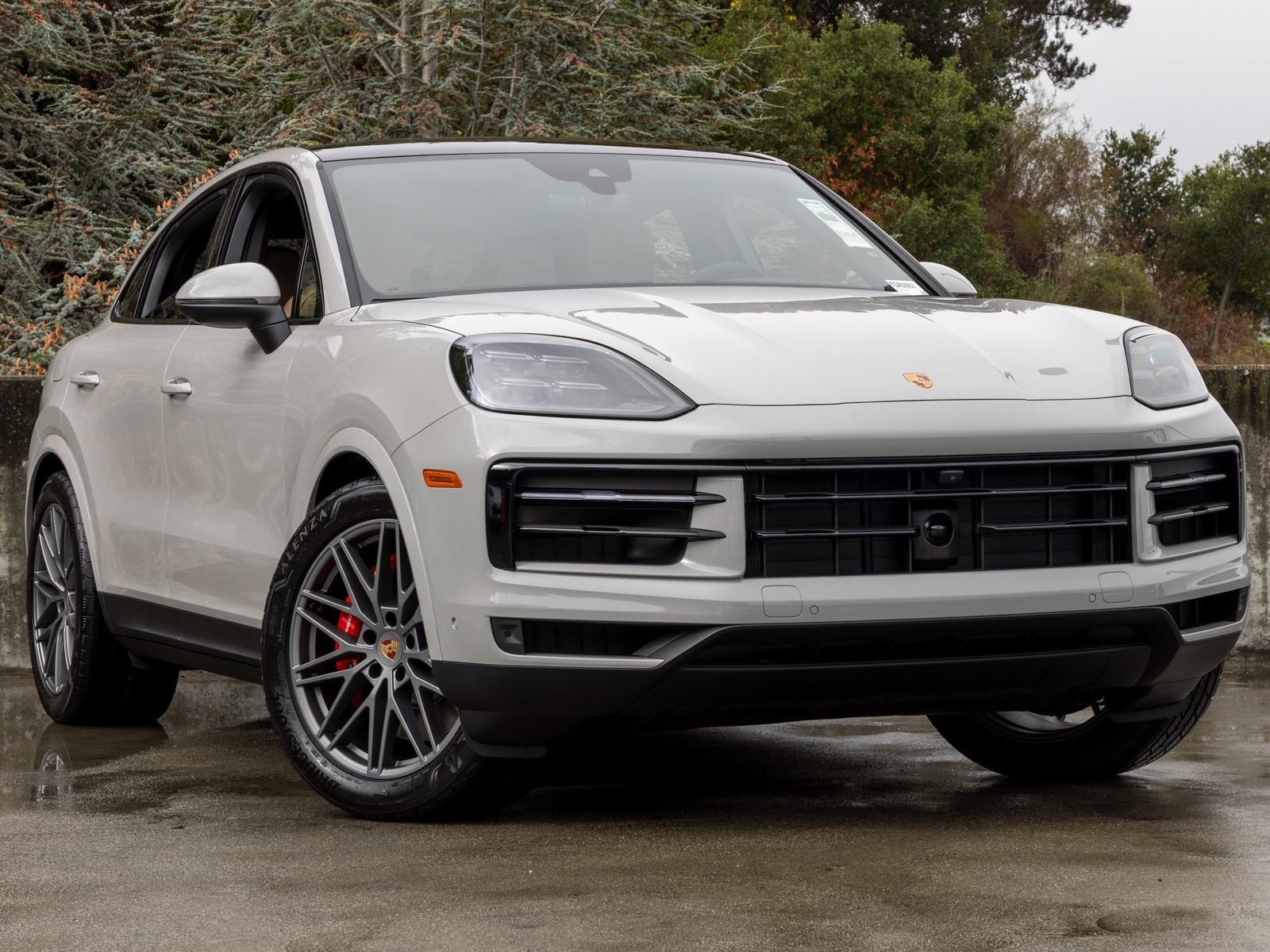2026 Porsche Cayenne S Coupe photo 3