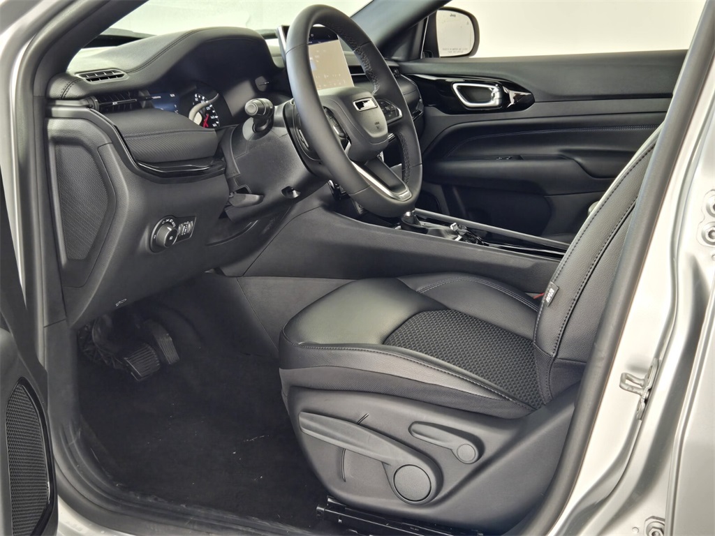 new 2026 Jeep Compass car, priced at $26,805