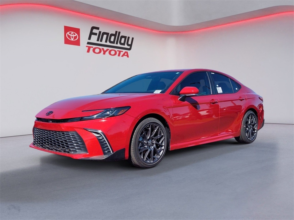 2025 Toyota Camry SE's photo