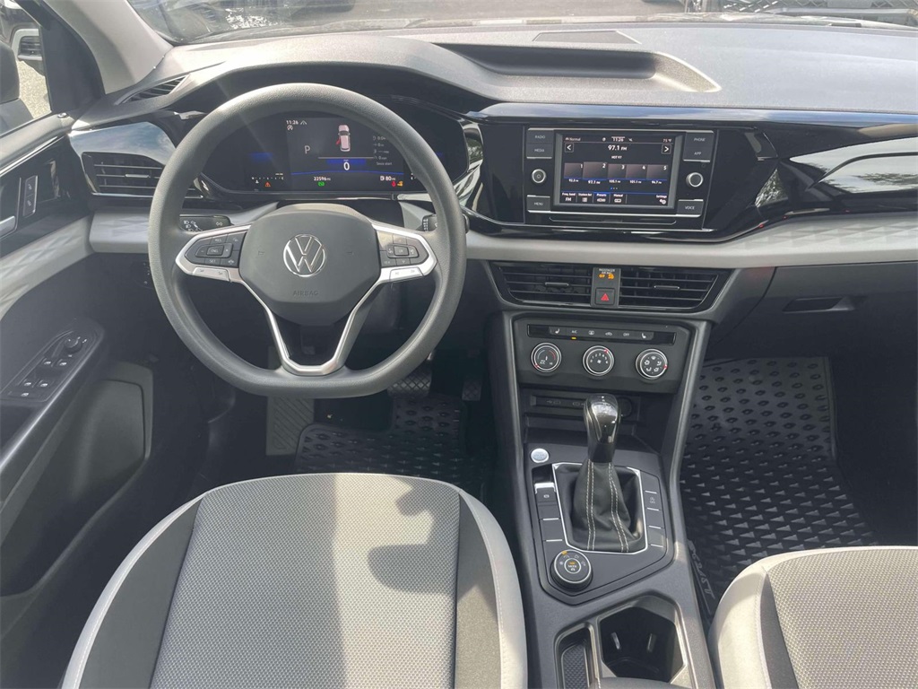 2022 Volkswagen Taos SEL photo 12