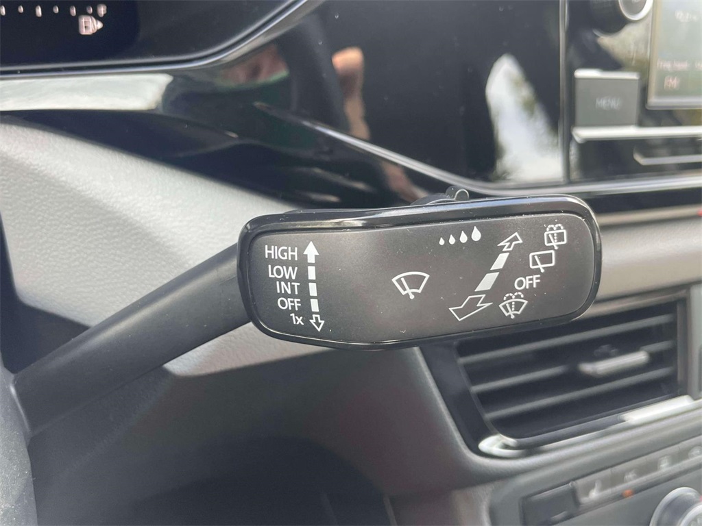 2022 Volkswagen Taos SEL photo 19