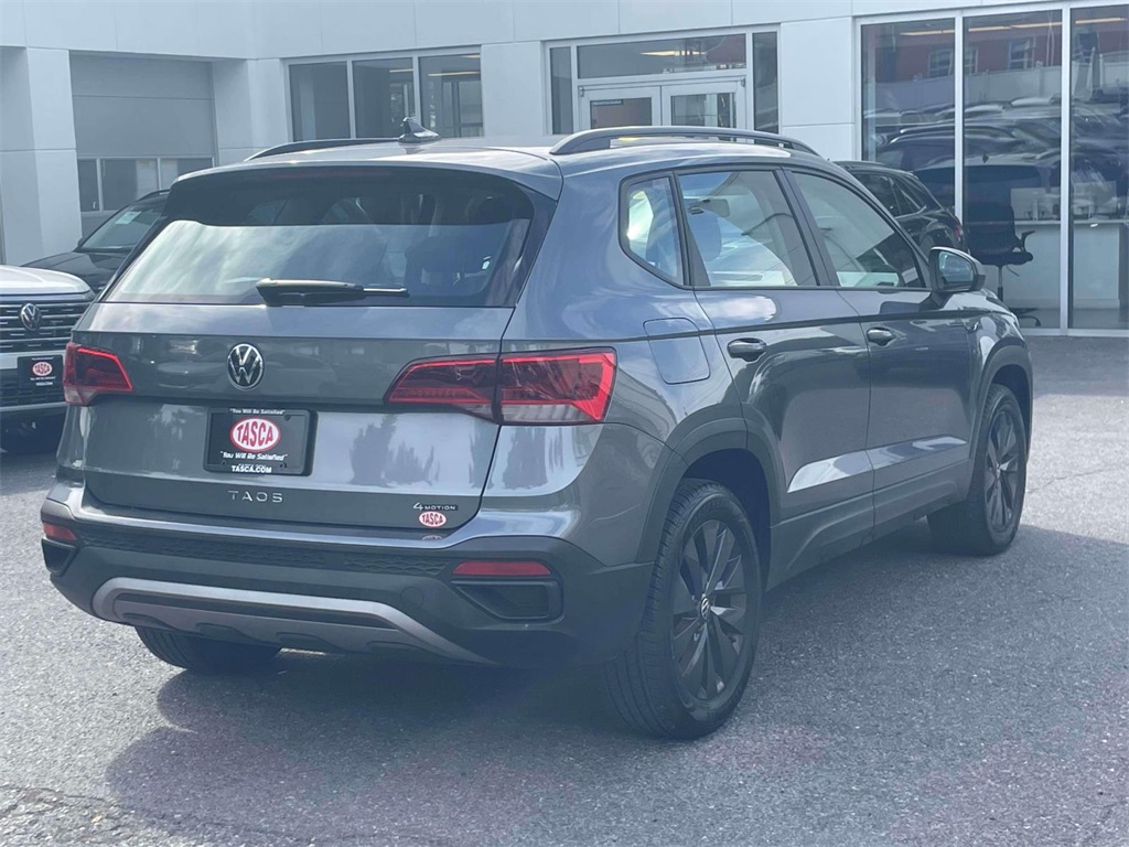 2022 Volkswagen Taos SEL photo 5