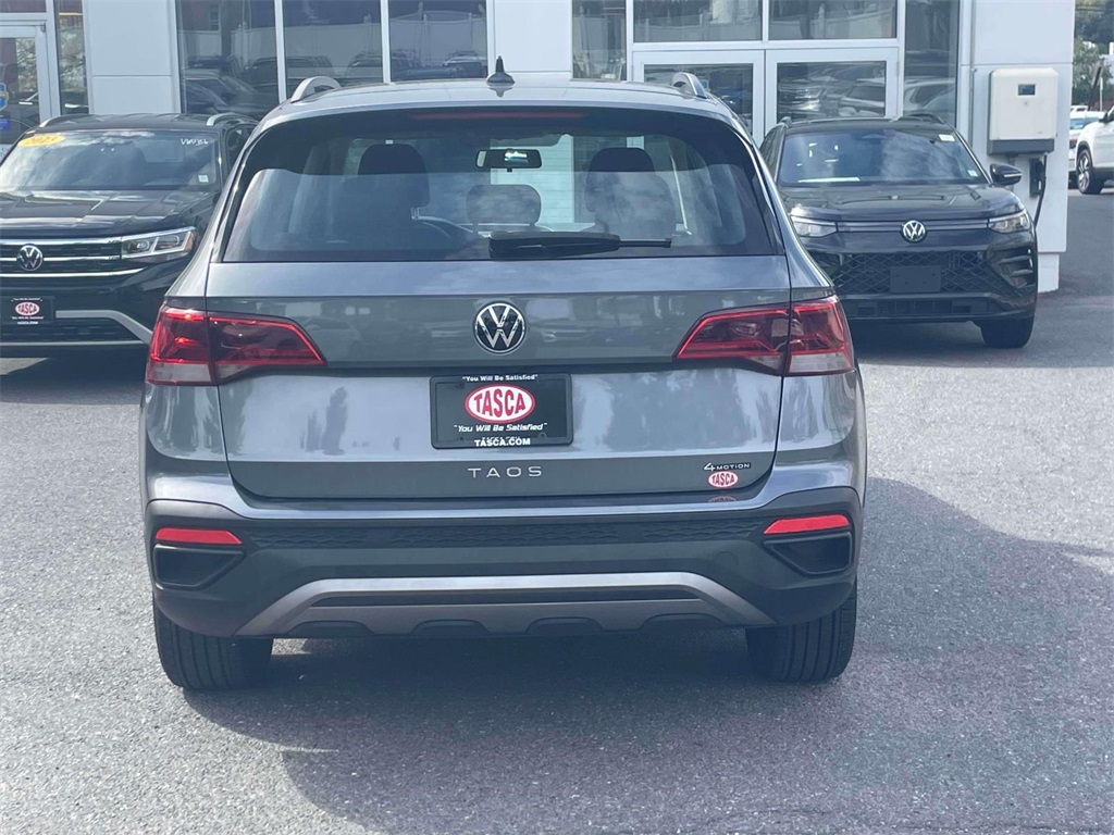 2022 Volkswagen Taos SEL photo 6