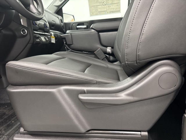 new 2026 Chevrolet Silverado 1500 car, priced at $33,610