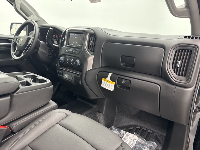 new 2026 Chevrolet Silverado 1500 car, priced at $33,610