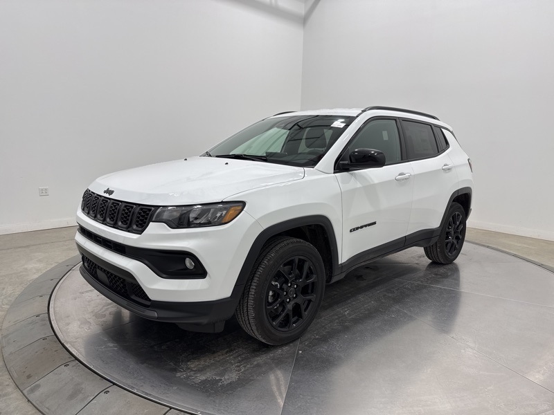 2026 Jeep Compass Latitude Altitude photo 3
