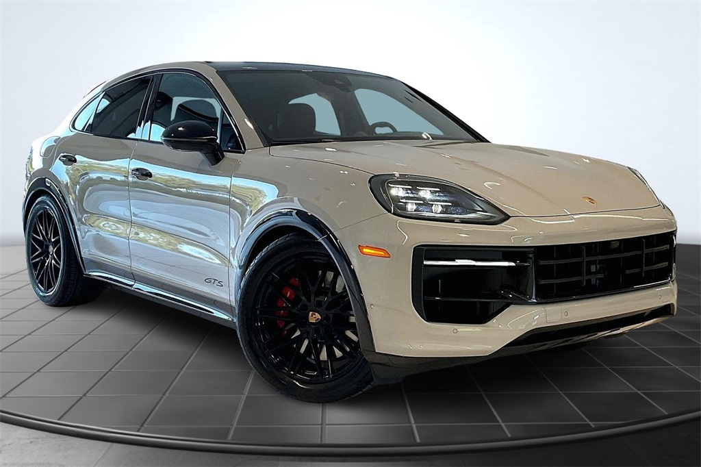 2025 Porsche Cayenne Coup GTS's photo